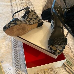 Coach sandals original black grey